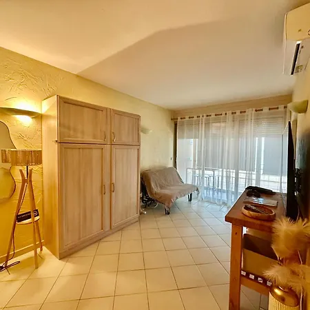 Vue Panoramique Les Pieds Dans L Eau