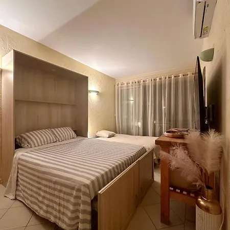 Vue Panoramique Les Pieds Dans L Eau